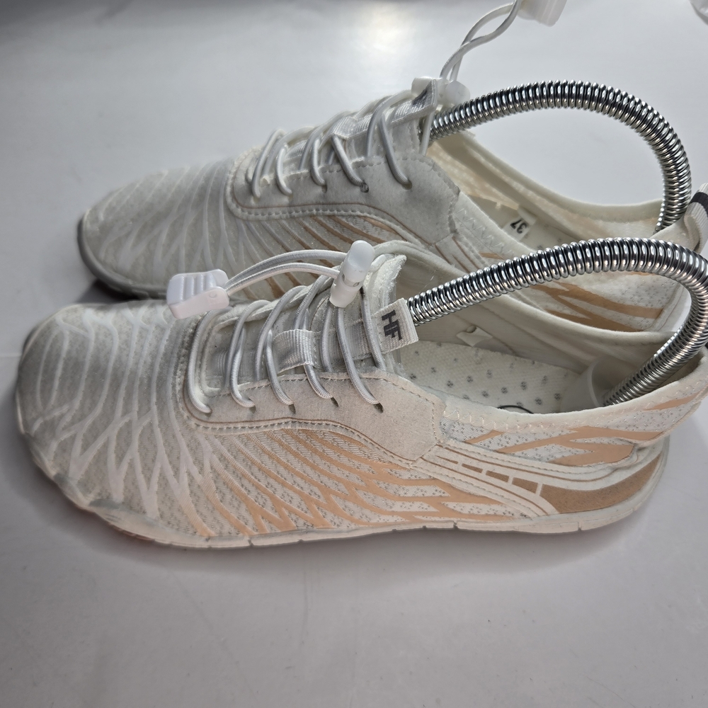 HF Women's White and Tan Sneakers